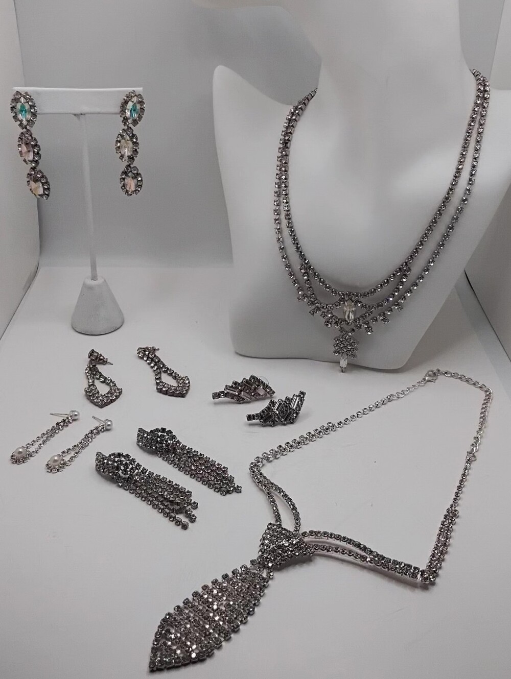 Vintage Rhinestone Jewelry Lot - Picture 2 of 16
